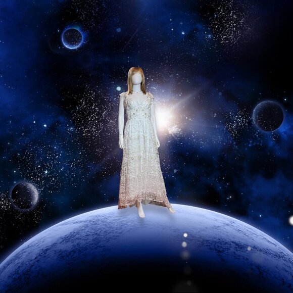 Bridal Gown - Picture 15 of 16